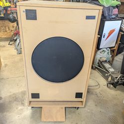18 inch subwoofer in custom box 