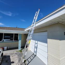 Werner 16 ft Aluminum Extension Ladder 200 lbs