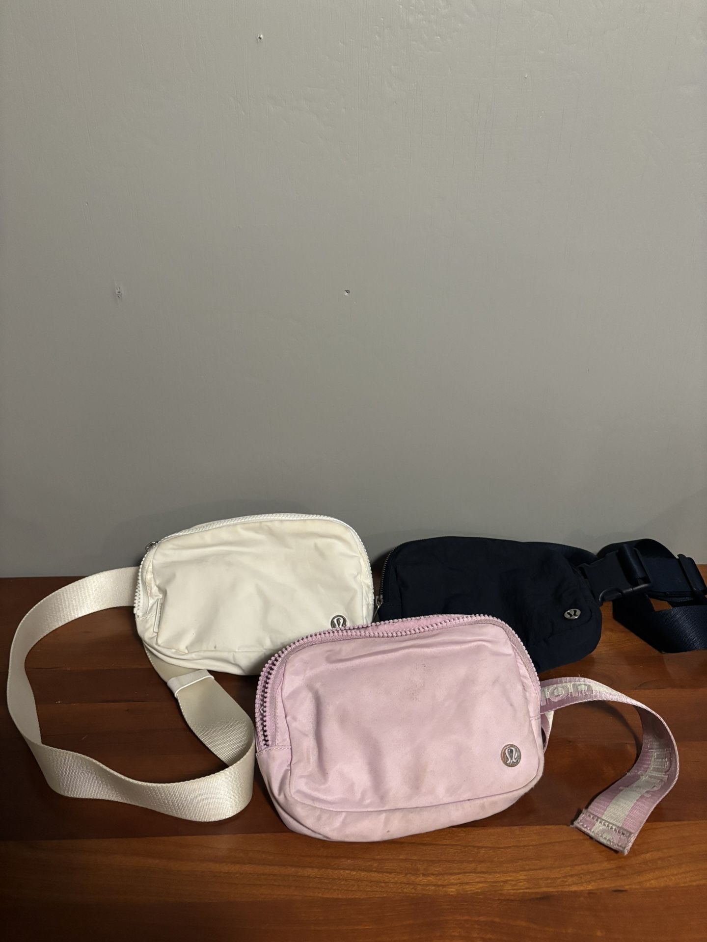 LOW PRICE MOVING- 3 LULULEMON BELT BAGS