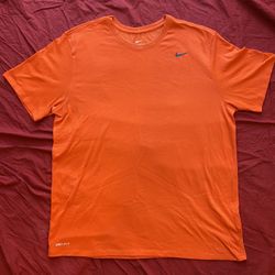 Men's Nike Dri-Fit T-Shirt Size XL Orange