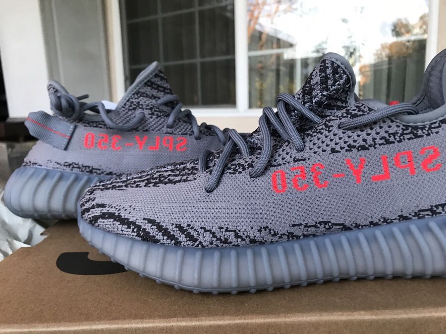 Brand new yeezy 350 2.0 belugas for sale or you can get the bundle comes with the yeezys and supreme fanny pack for 535$