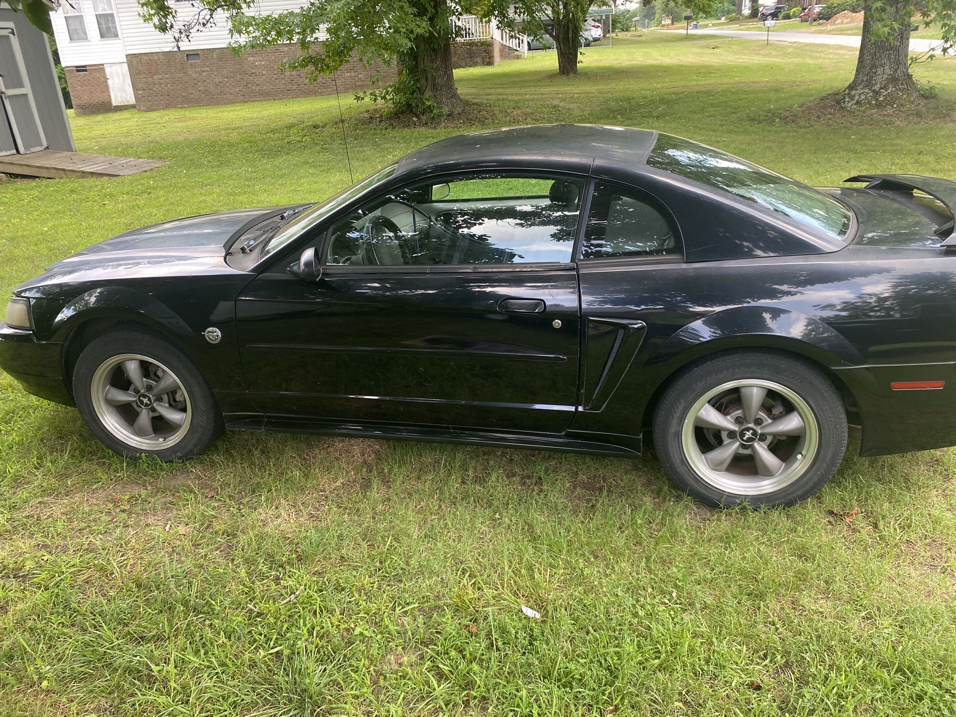 2004 Ford Mustang