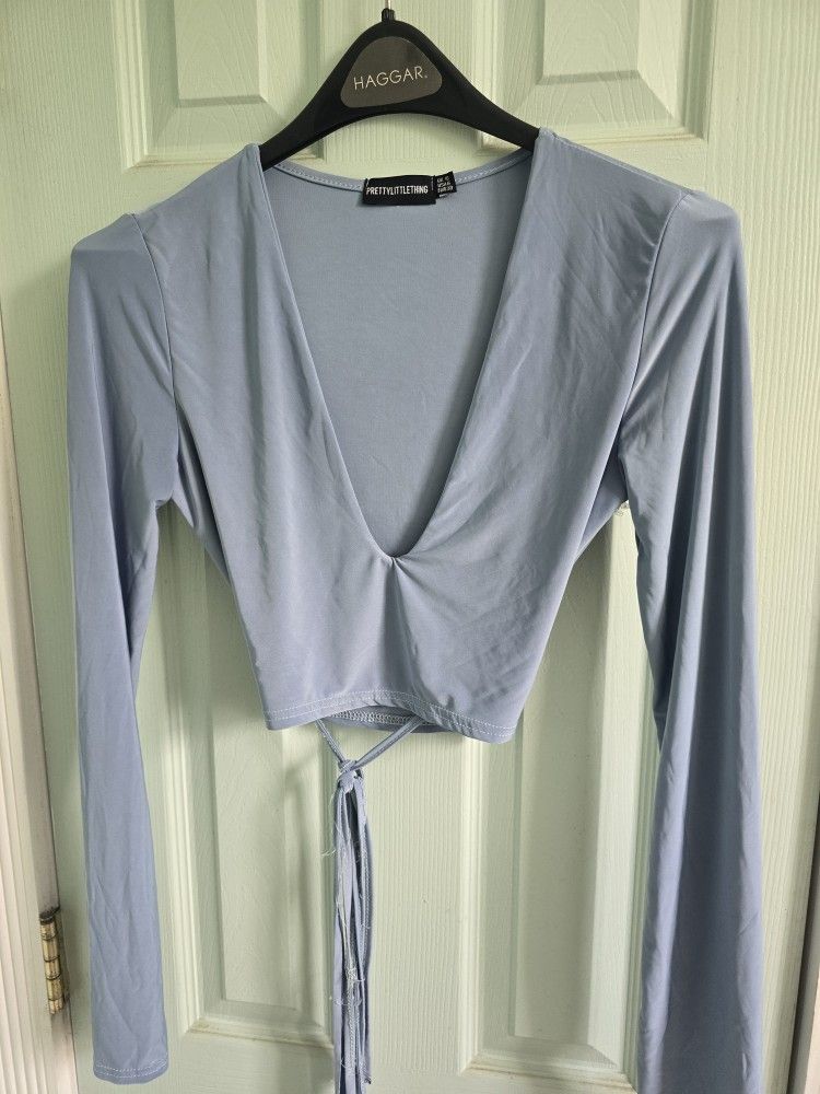 Pretty Little Thing Shirt Size 6