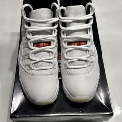 Air Jordan 11 Platinum Tint 