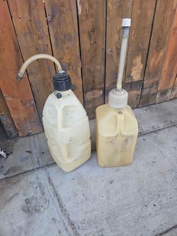 Plastic Gas Cans with Hose Spouts – Set of 2