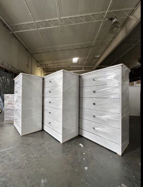 3 Drsrs New For $420 Premium 