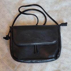 Black cross body purse