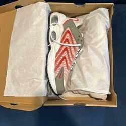 Nike Air Max TW Size 11