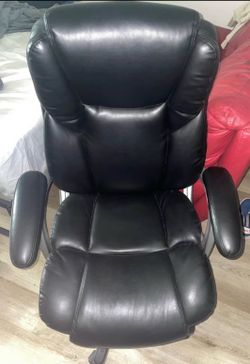 Black Leather Office Chair