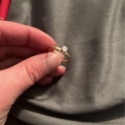 10 K Engagement Ring 