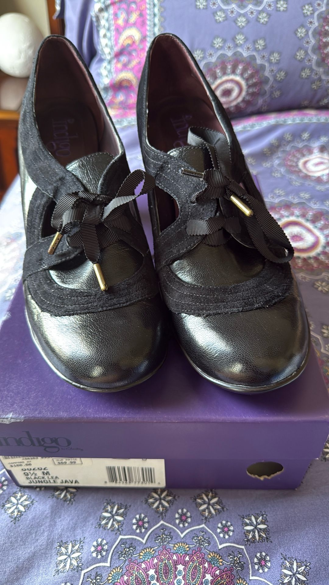 Never used - Indigo by Clarks Jungle Java shoes Size 9.5, Black