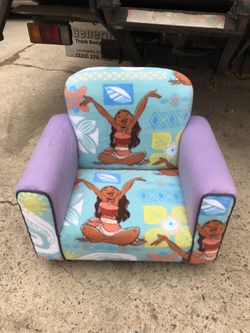 Moana girls couch