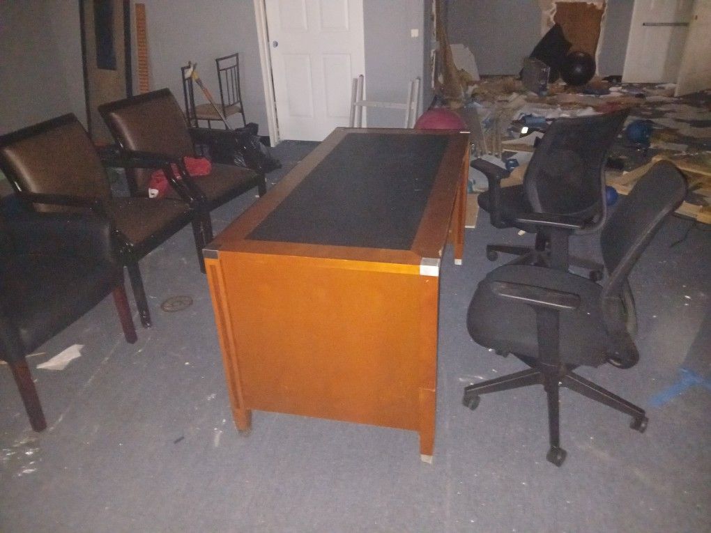 2 DESK IN GREAT CONDITION.. FOR LOW PRICE