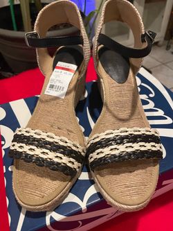 Women’s shoes