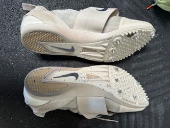 Pole vault spikes