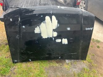03-06 Chevy hood