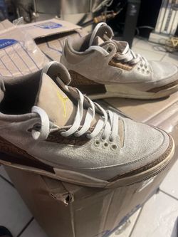Size 9 Air Jordan 3 “Palomino”