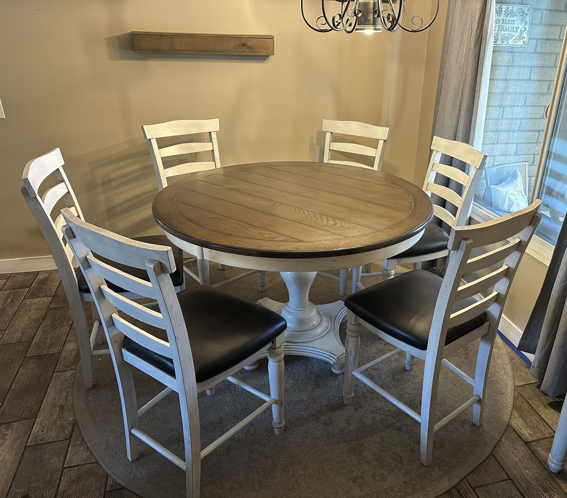 Dining Table And 6 Chairs