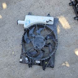 Kia Forte Fan Assembly Oem