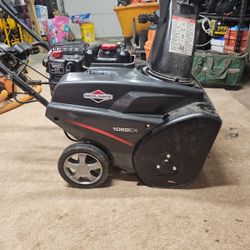 Briggs And Stratton Gas Snow Blower