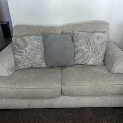 Ashley Furniture Couch, Love Seat ,7 Throw Pillows 