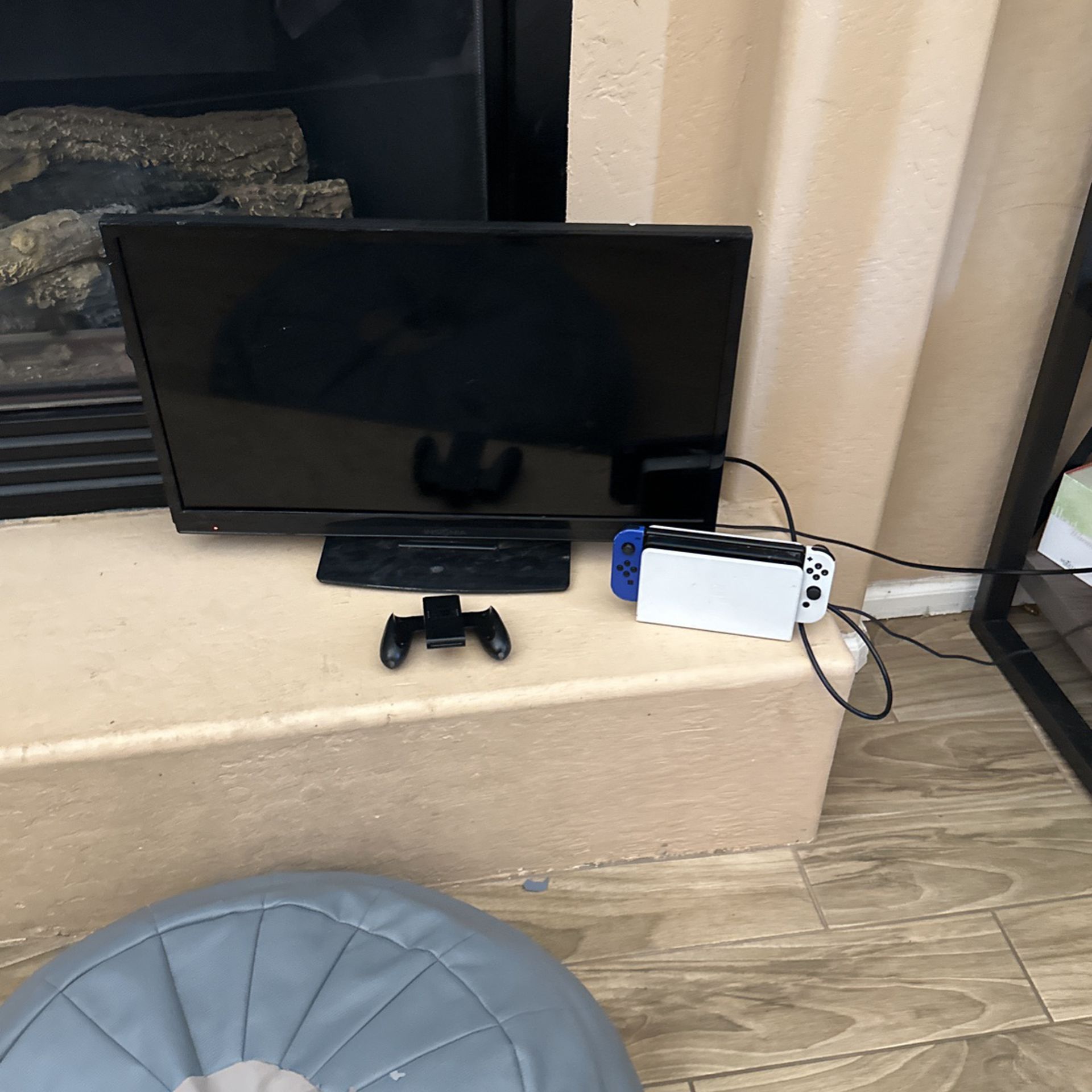 Nintendo Switch Oled-With TV 