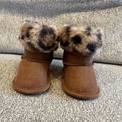 Baby Girl Leopard Print Boots Size 0-3 Months