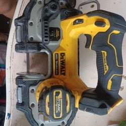 DEWALT ATOMIC 20V MAX Cordless Brushless Compact 1-3/4 in. Bandsaw (Tool Only)