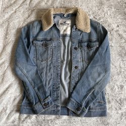 Hollister Stretch Denim Trucker Jacket - Women Size XS