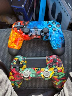 PlayStation 4 Controllers