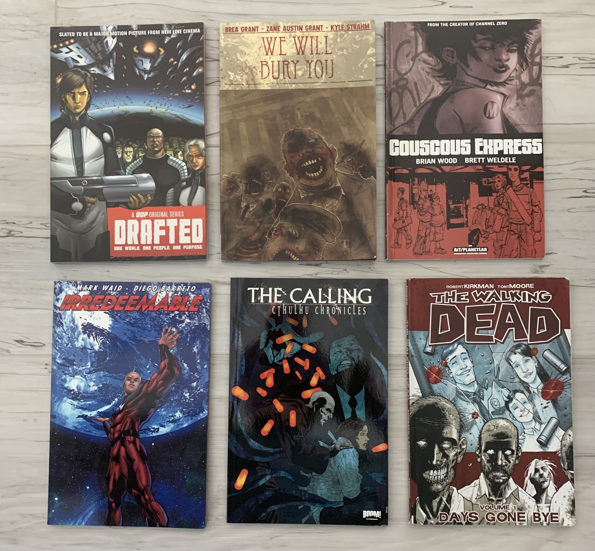 6 Different Horror Graphic Novels