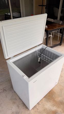Hotpoint Chest Freezer