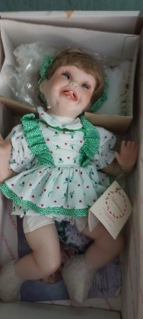 Shannon Porcelain 1992 Hamilton Shannon By Cindy