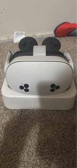 Meta Quest 3S VR Headset