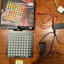 Novation Launchpad Mini MK2