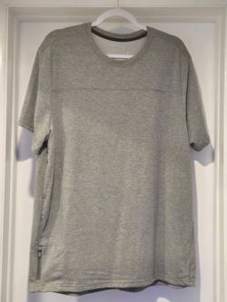 Member's Mark Men's Luxe Performance Tee with Media Pocket XL