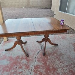 Mid Century Table With Leaf Expansion 