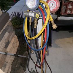 Yellow Jacket 4 Valve Charging And Test Manifold