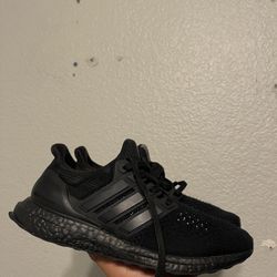 Adidas Ultra Boost 7.5 Women