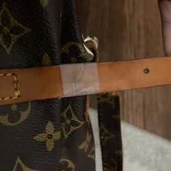 Louis Vuitton Garment Bag for Sale in New York, NY - OfferUp