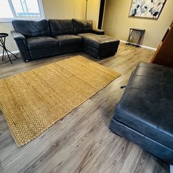 Sectional Couch  And Ottoman 