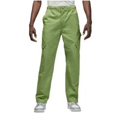 Jordan Men's Essentials Chicago Cargo Style Standard Fit Pants- Medium 