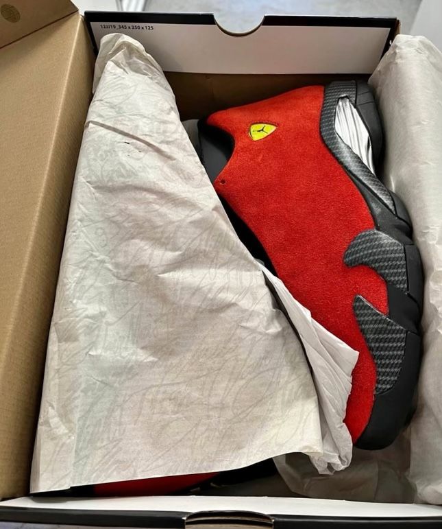Jordan 14 ( Ferrari ) Retro