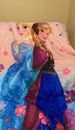 Twin comforter