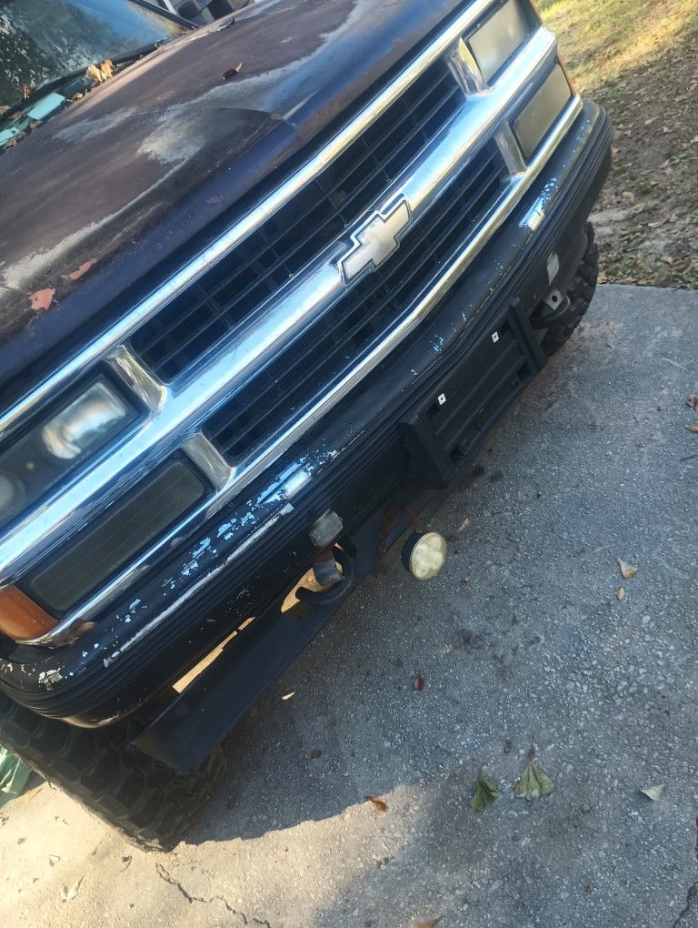 98 Chevrolet Silverado Front Grille 