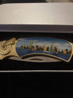 NEW YORK COLLECTIBLE KNIFE