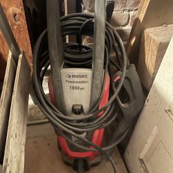 Husky 1800 PSI electric pressure washer - power washer