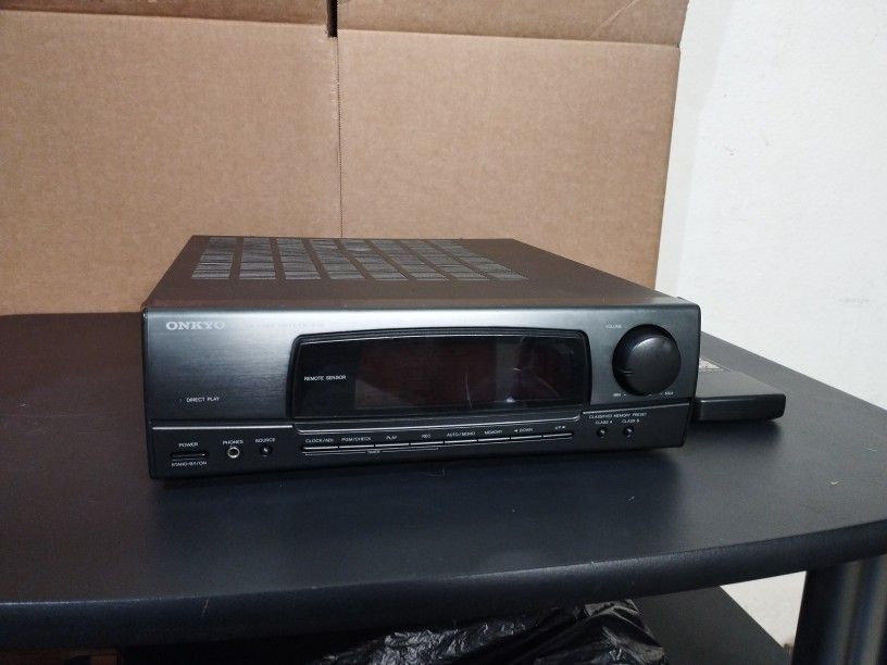 Onkyo R-30 Tuner Amplifier
