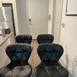 4 barstools