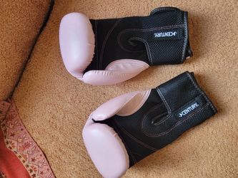 Pink Women's Boxing Gloves